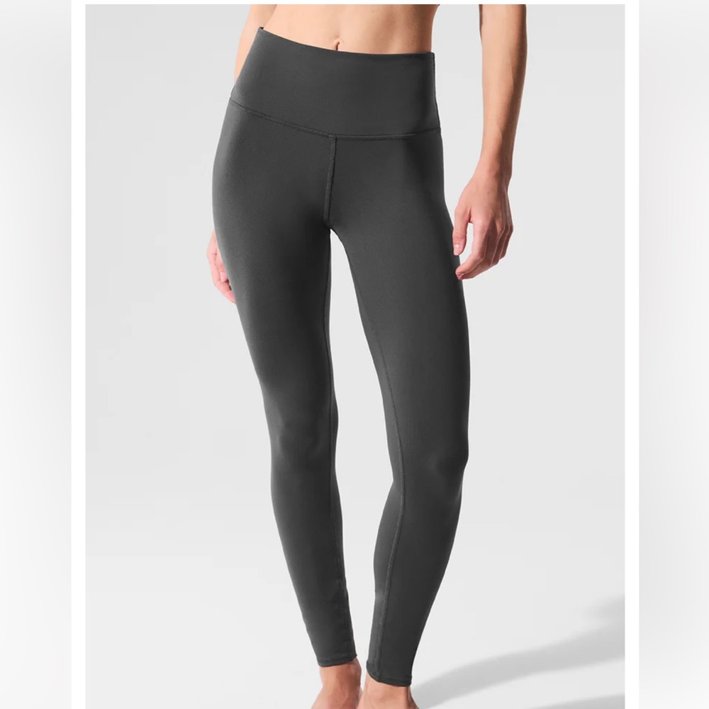 ALO Yoga Airbrush Leggings in Gray